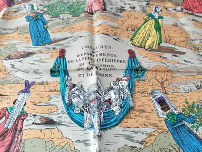 HERMES Carre COSTUMES DES DEPARTEMENTS Scarf