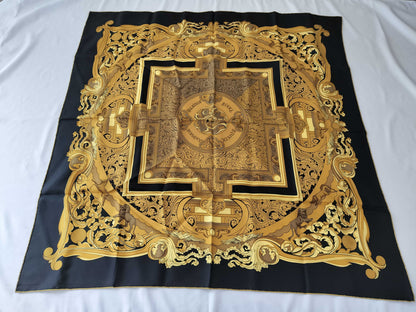 HERMES Carré ANIMAUX SOLAIRES Sun Animals Scarf 