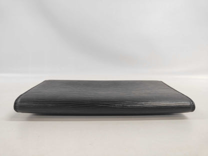 LOUIS VUITTON [20% OFF] Epi International Wallet