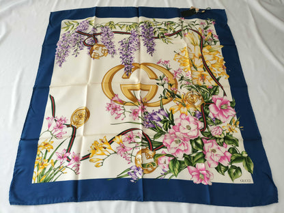 GUCCI floral silk scarf with tag