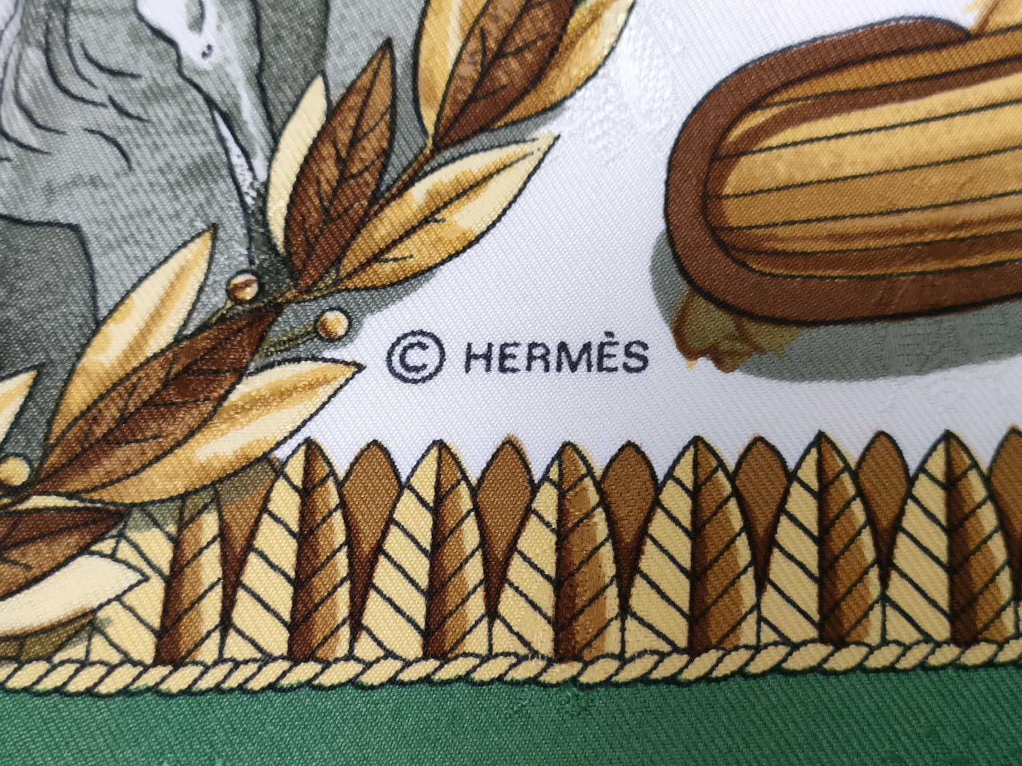 HERMES Carre Carre 90 Napoleon Green Scarf