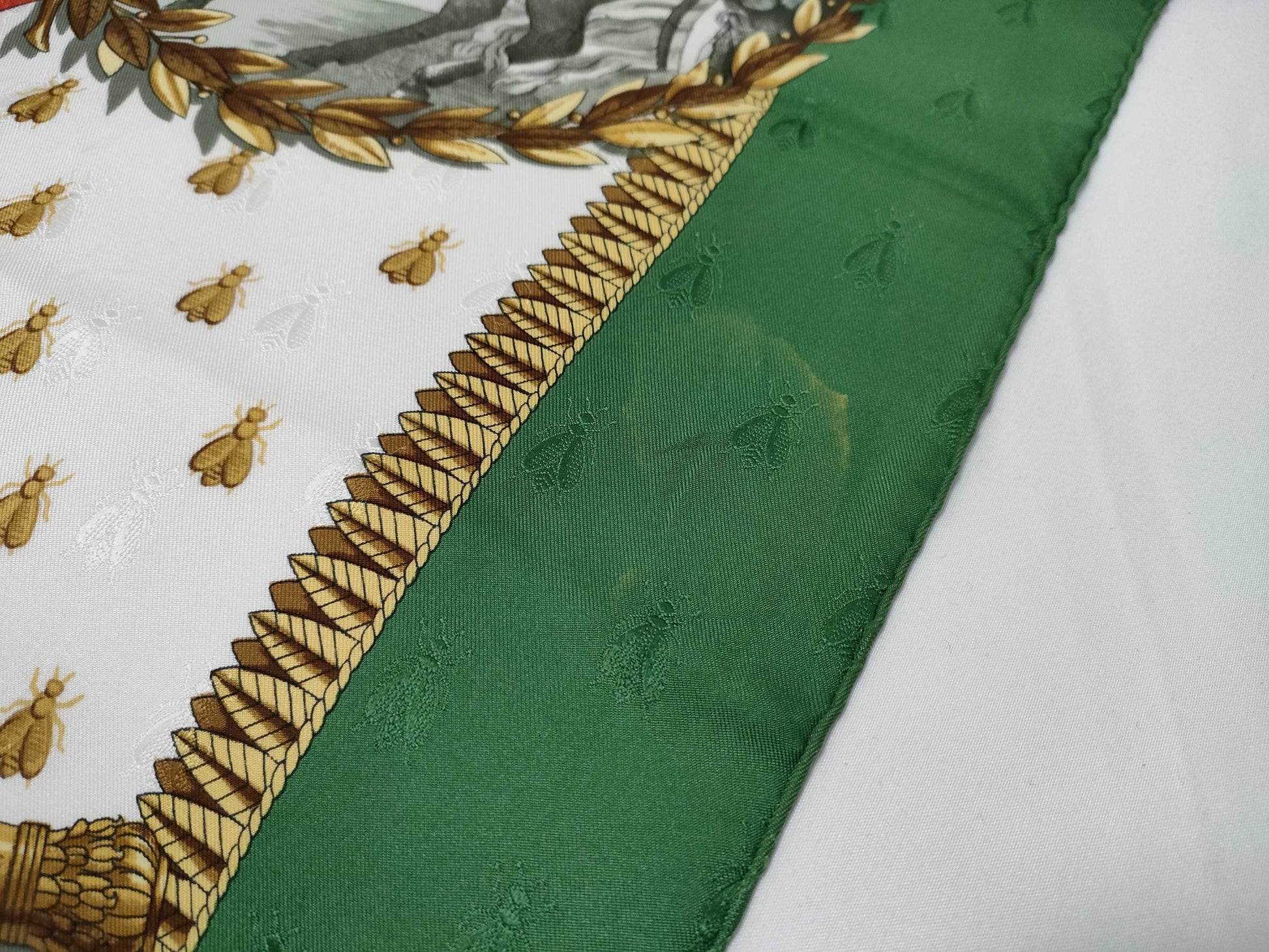 HERMES Carre Carre 90 Napoleon Green Scarf