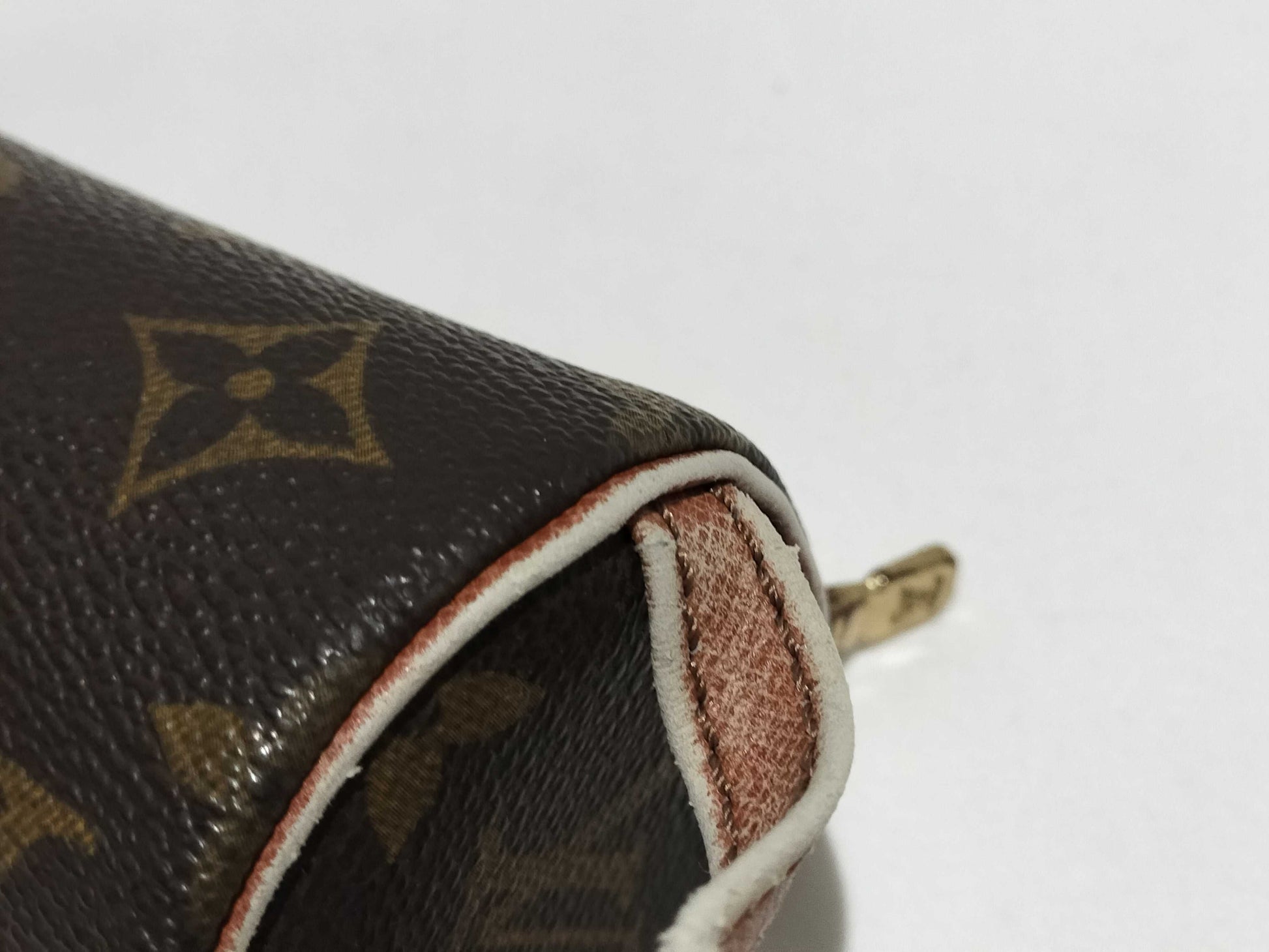 LOUIS VUITTON Monogram Golf Ball Case Etui Trois Other Accessories