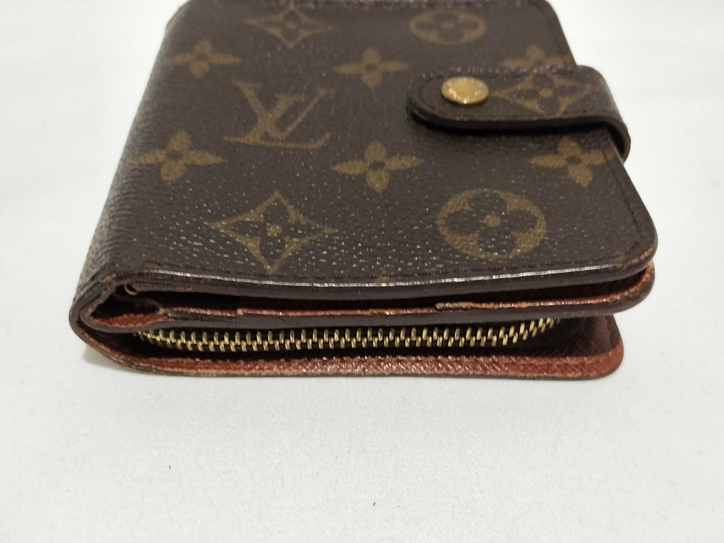 LOUIS VUITTON Monogram Compact Zip Wallet