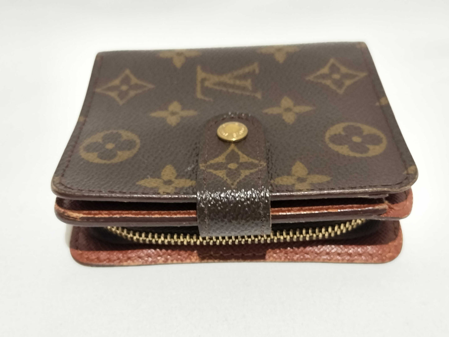 LOUIS VUITTON Monogram Compact Zip Wallet