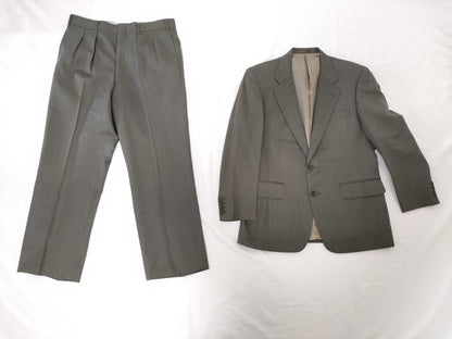 BURBERRY Suits and other apparel