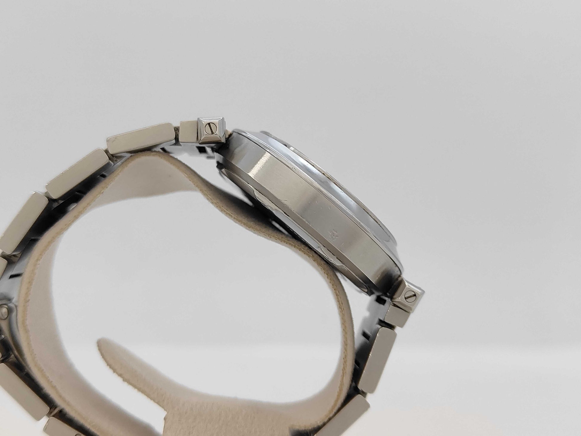 Cartier Pasha W31076M7 2324 63876PB Automatic Men's Watch