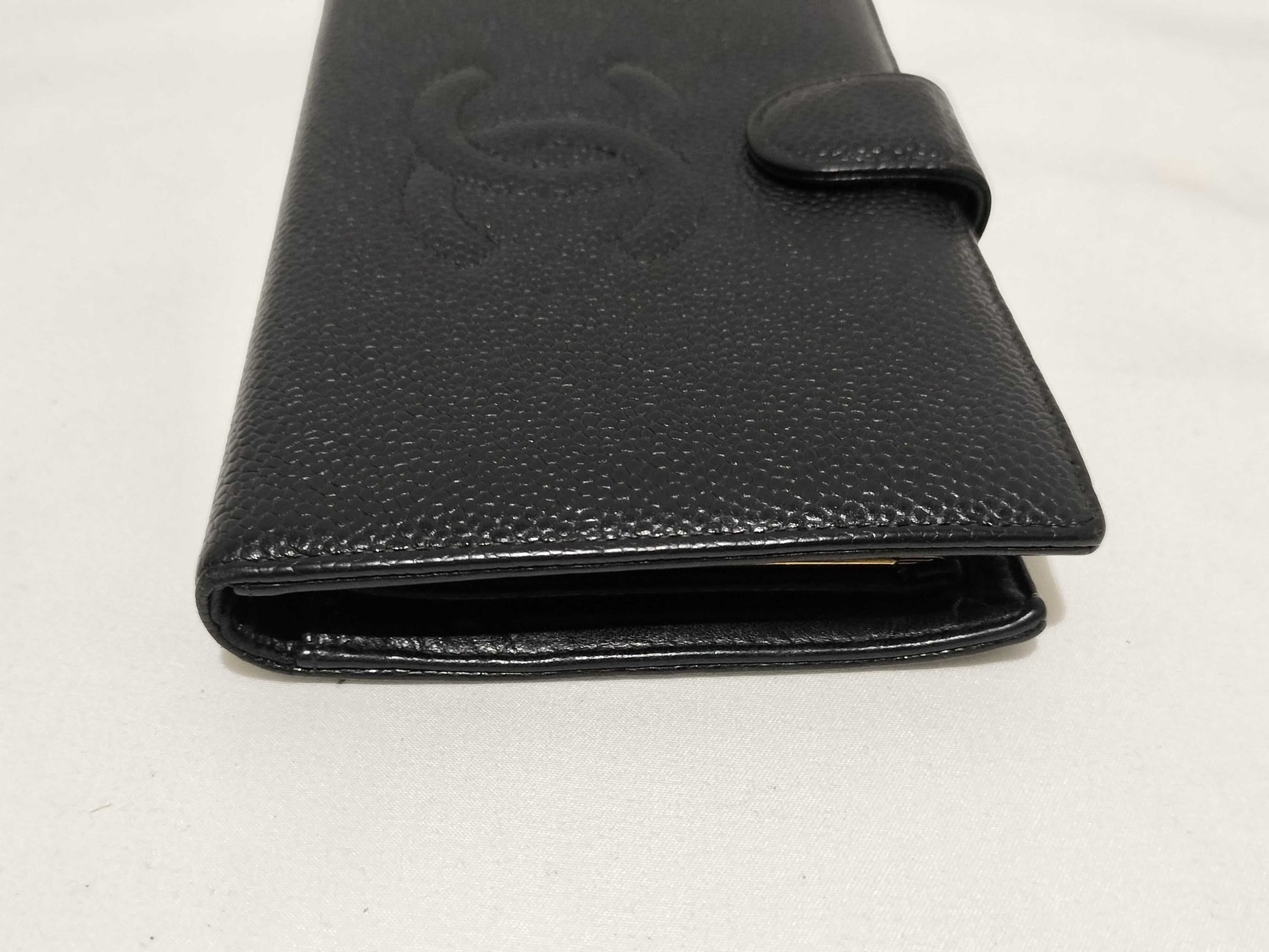 CHANEL Caviar Skin Hook and Snap Deka Coco Long Wallet