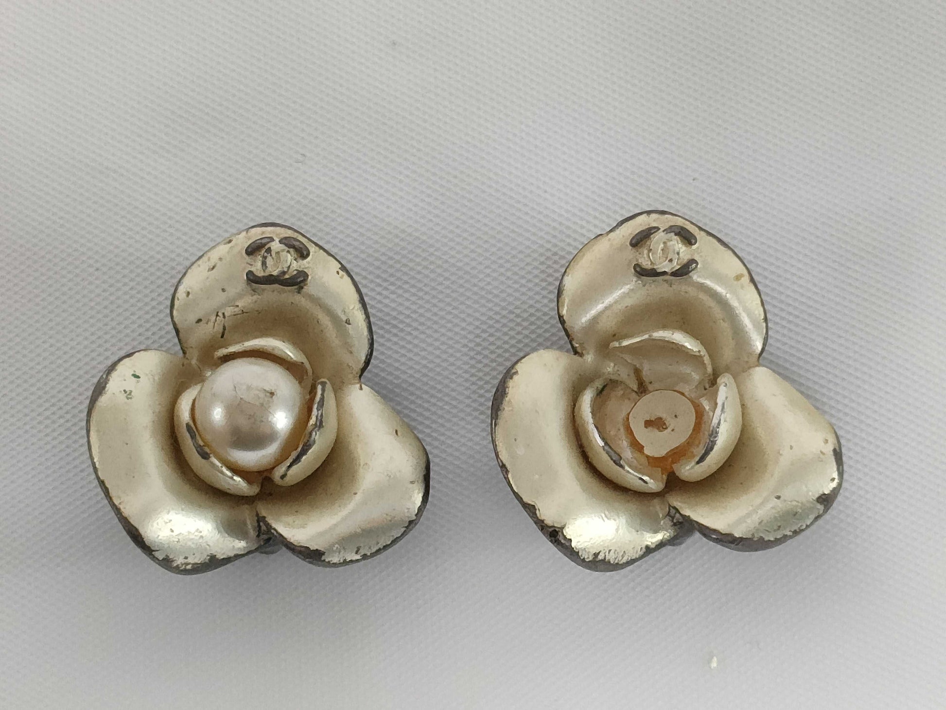 CHANEL Camellia 00T Earrings with Missing Pearls