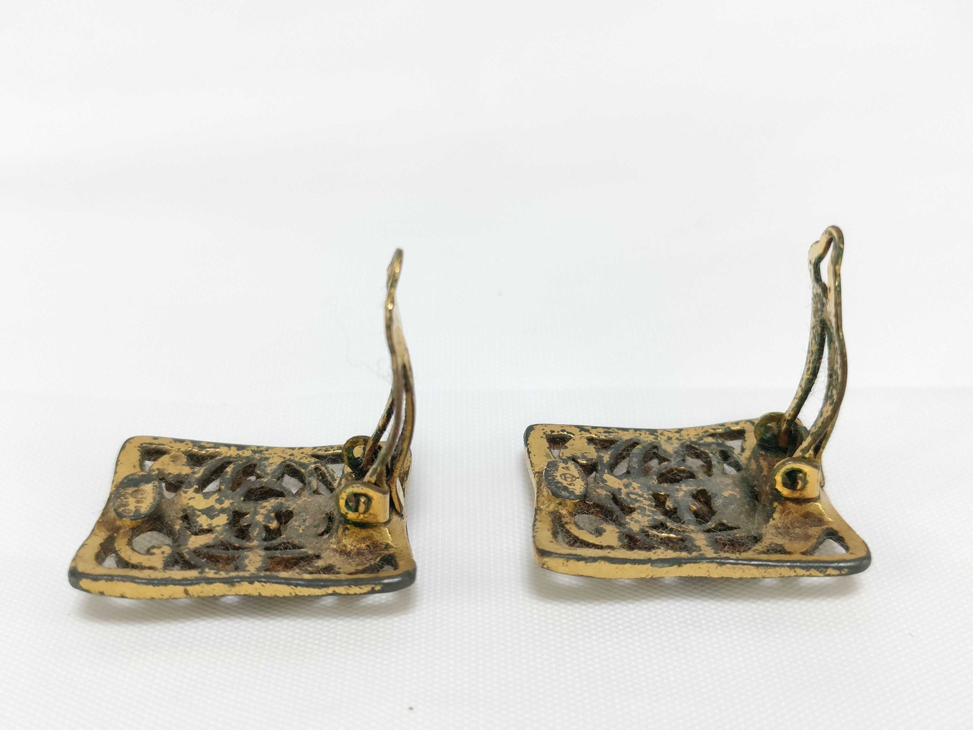 CHANEL 95A Coco Square Vintage Earrings