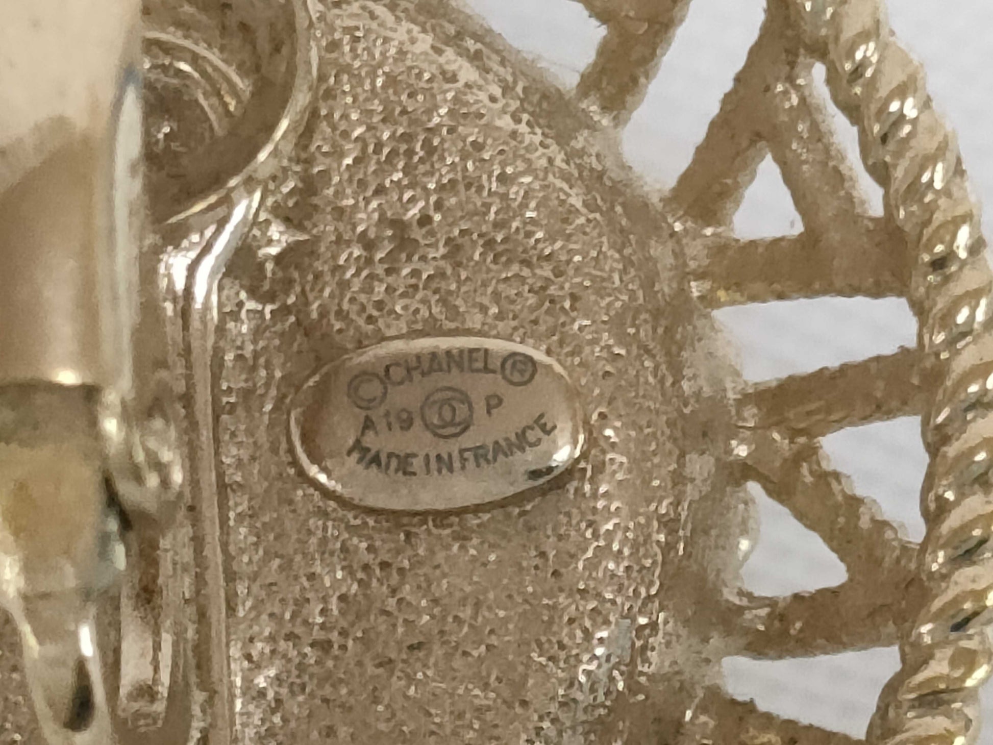 CHANEL A19P Coco Pearl Logo Earrings