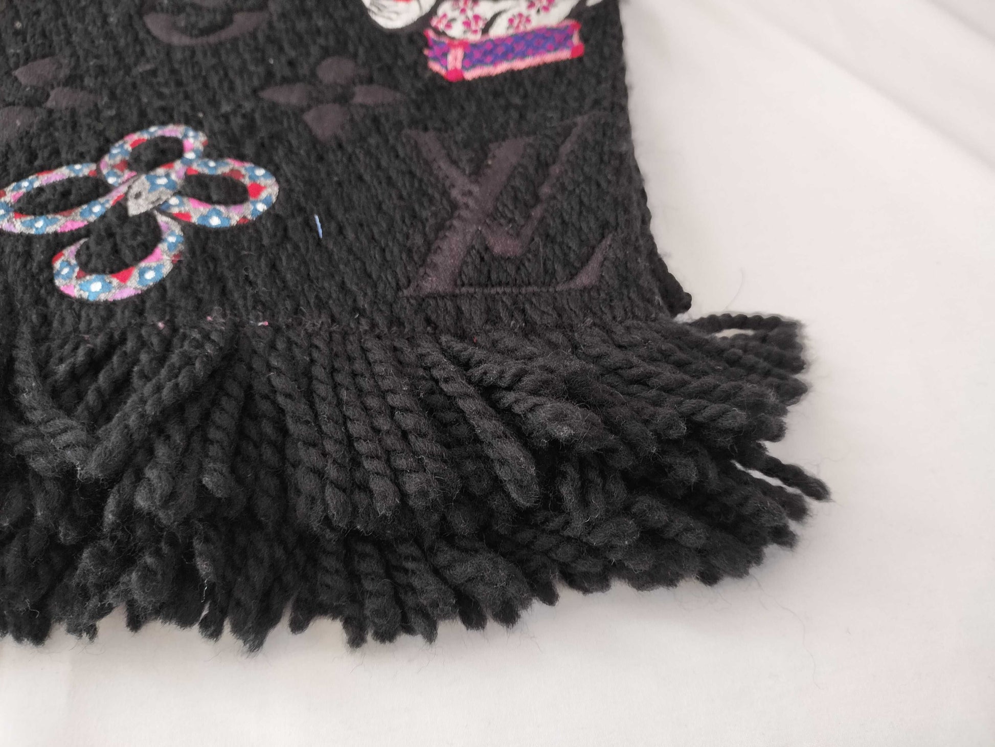 LOUIS VUITTON Monogram Echarpe Logomania Superstation Scarf