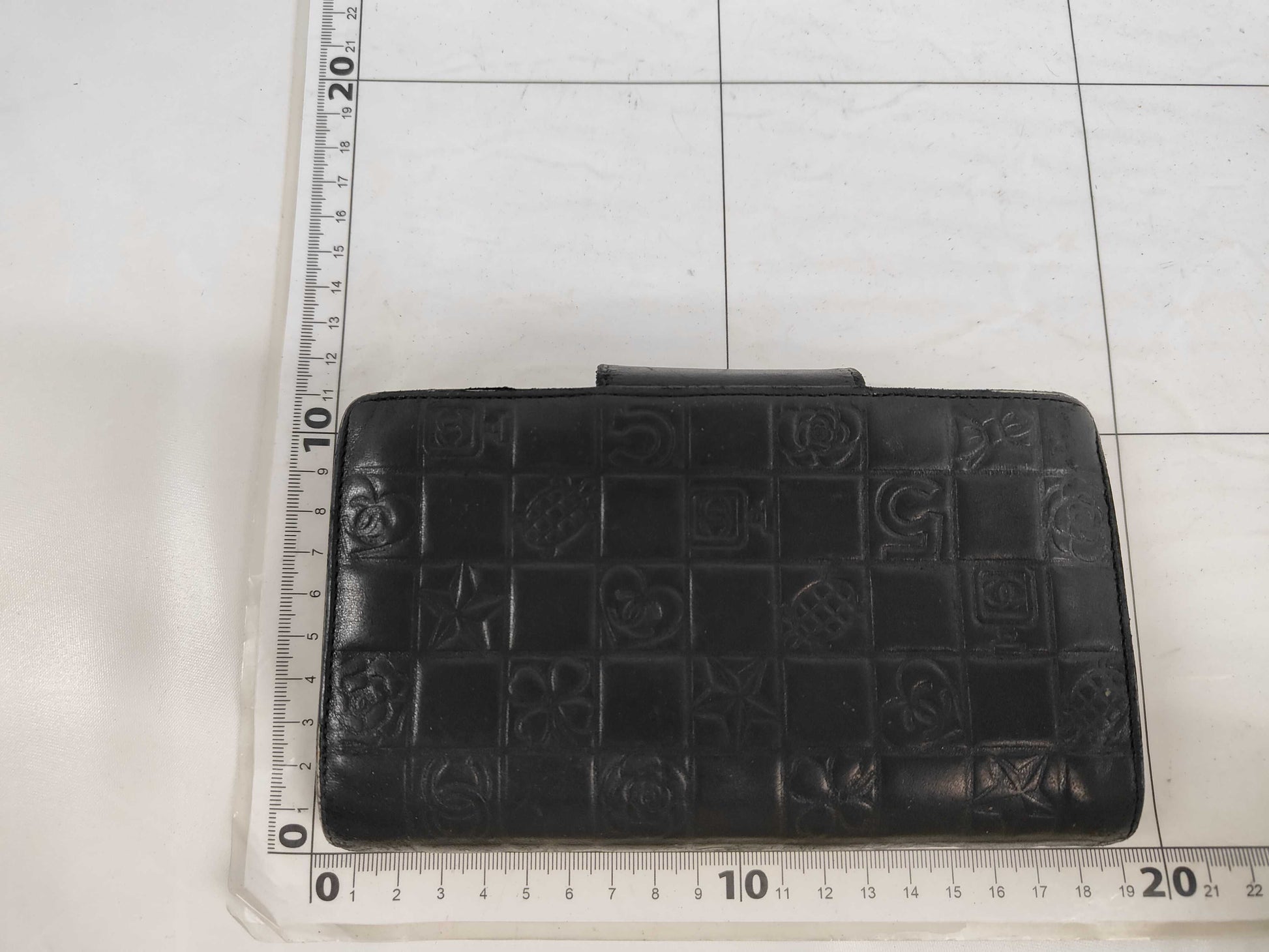 CHANEL Chocolate Bar Palette Long Wallet