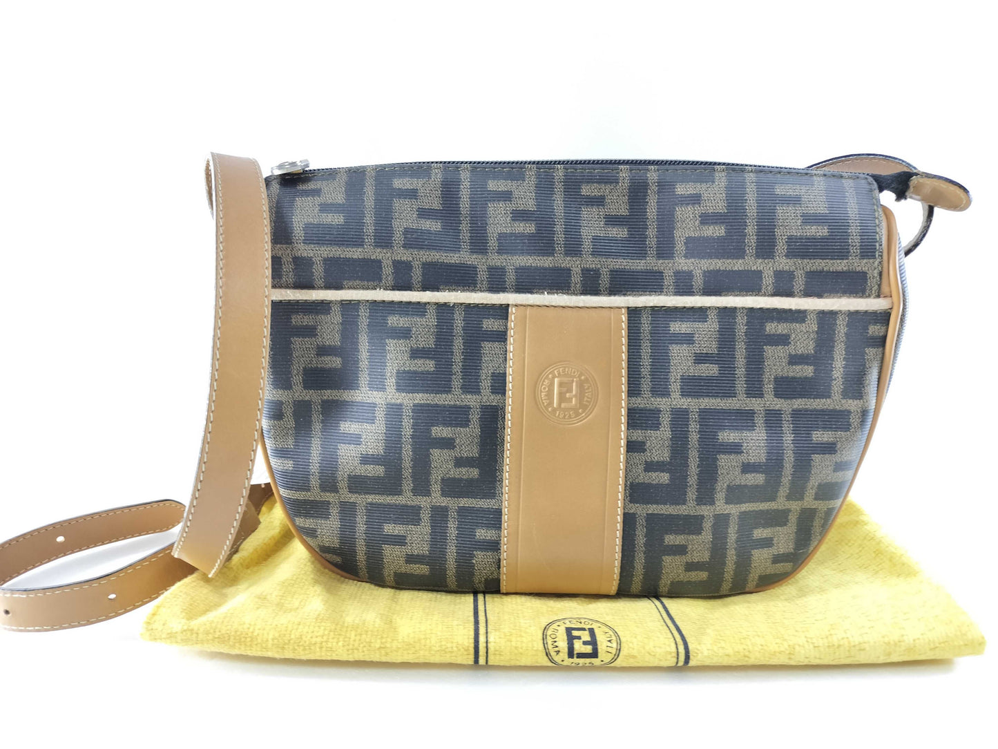 FENDI Zucca pattern old shoulder bag with top zipper