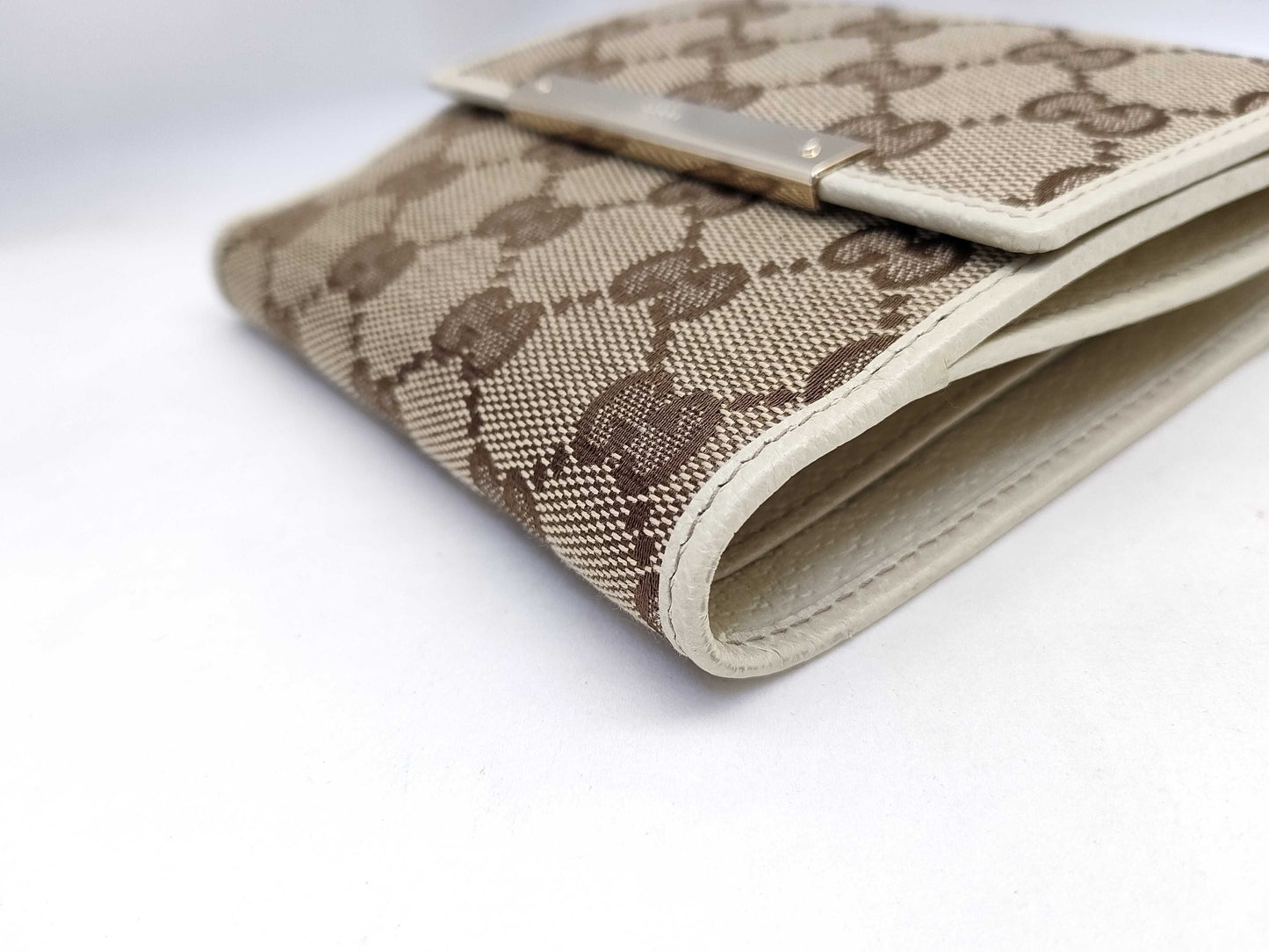 GUCCI GG Canvas White Wallet 112664 Complete