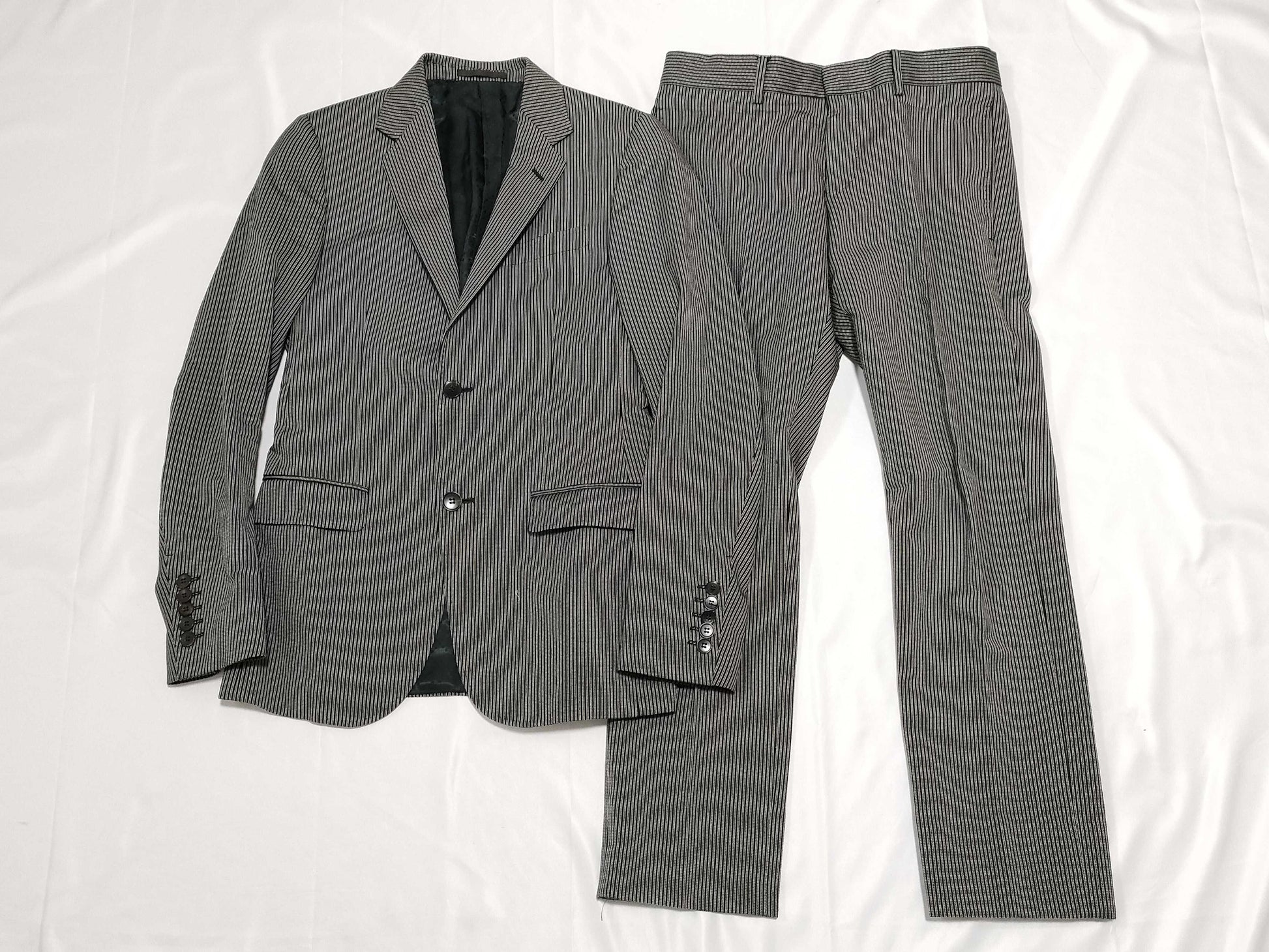 GUCCI Striped Suit Size 44 Other Apparel