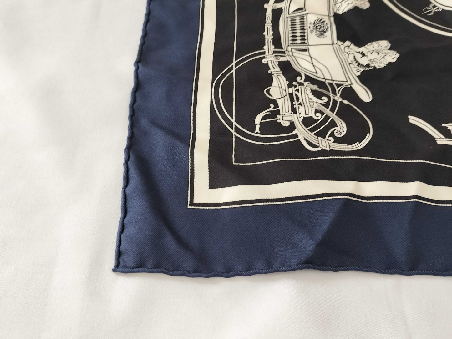 HERMES handkerchief scarf