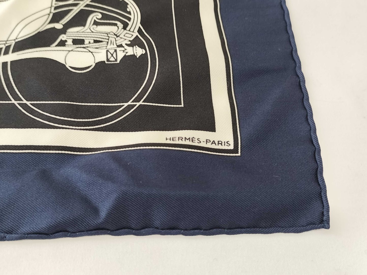 HERMES handkerchief scarf