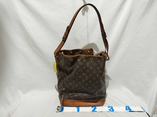 LOUIS VUITTON Monogram M42224 Noe Shoulder Bag