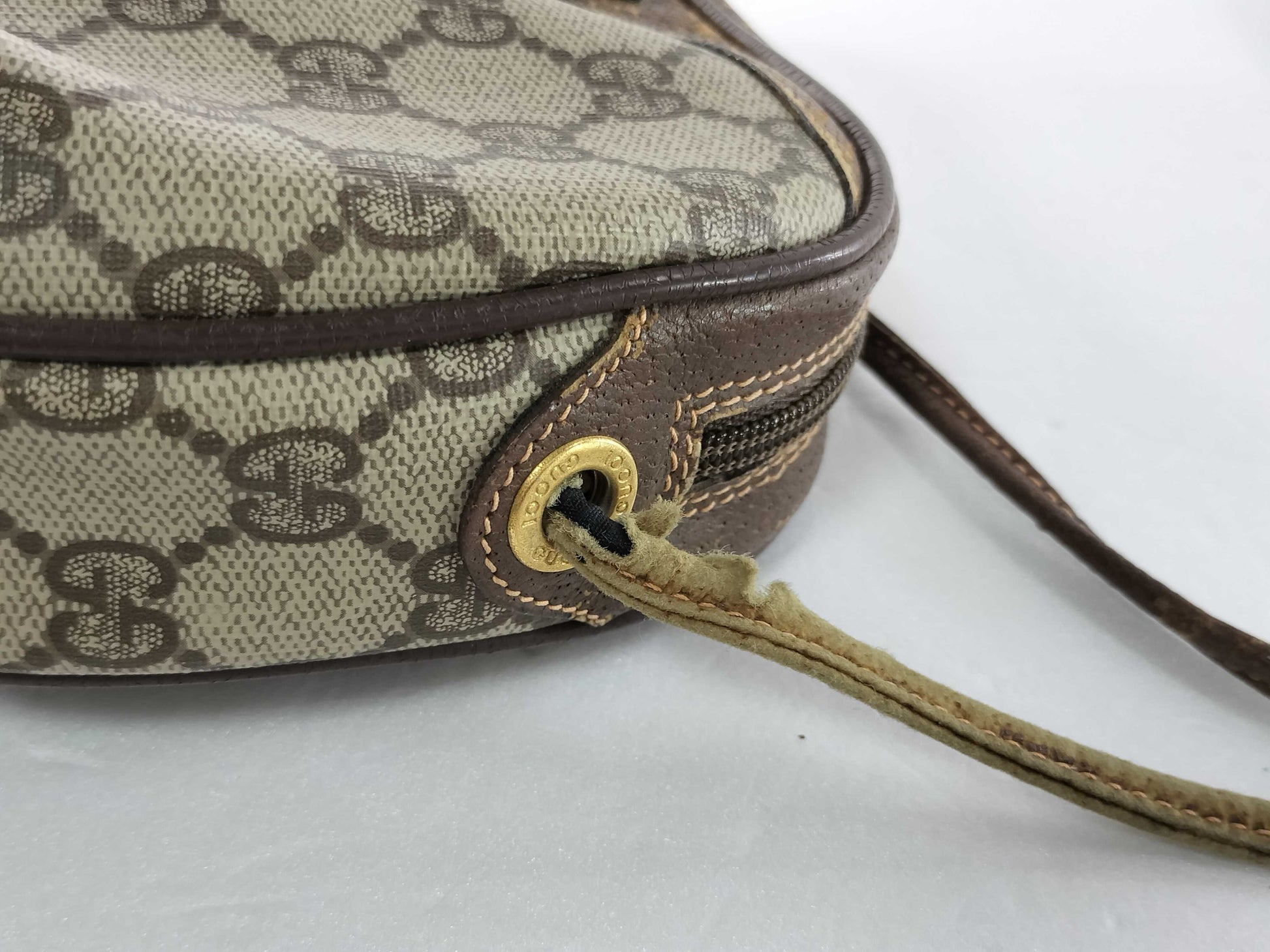 GUCCI GG Supreme 156・02・066 Shoulder Bag