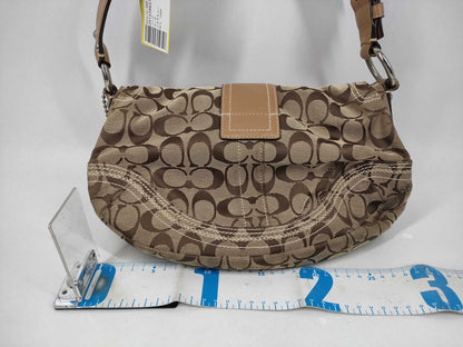 COACH Signature 0673 10604 Shoulder Bag