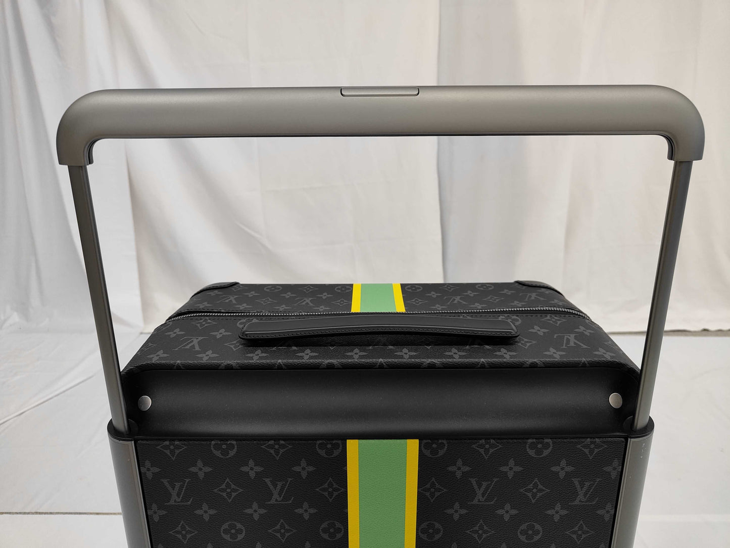 LOUIS VUITTON Horizon 70 Custom-Made Carry Bag