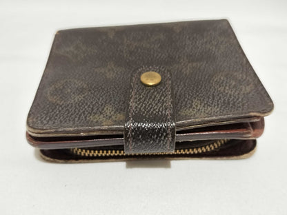 LOUIS VUITTON Monogram Compact Zip Wallet