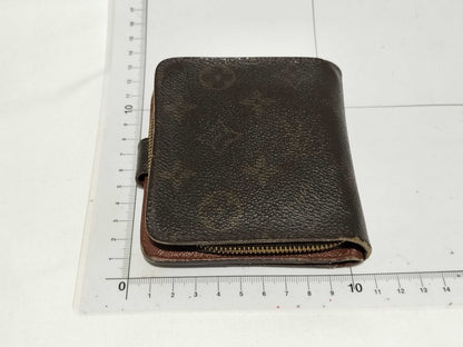 LOUIS VUITTON Monogram Compact Zip Wallet