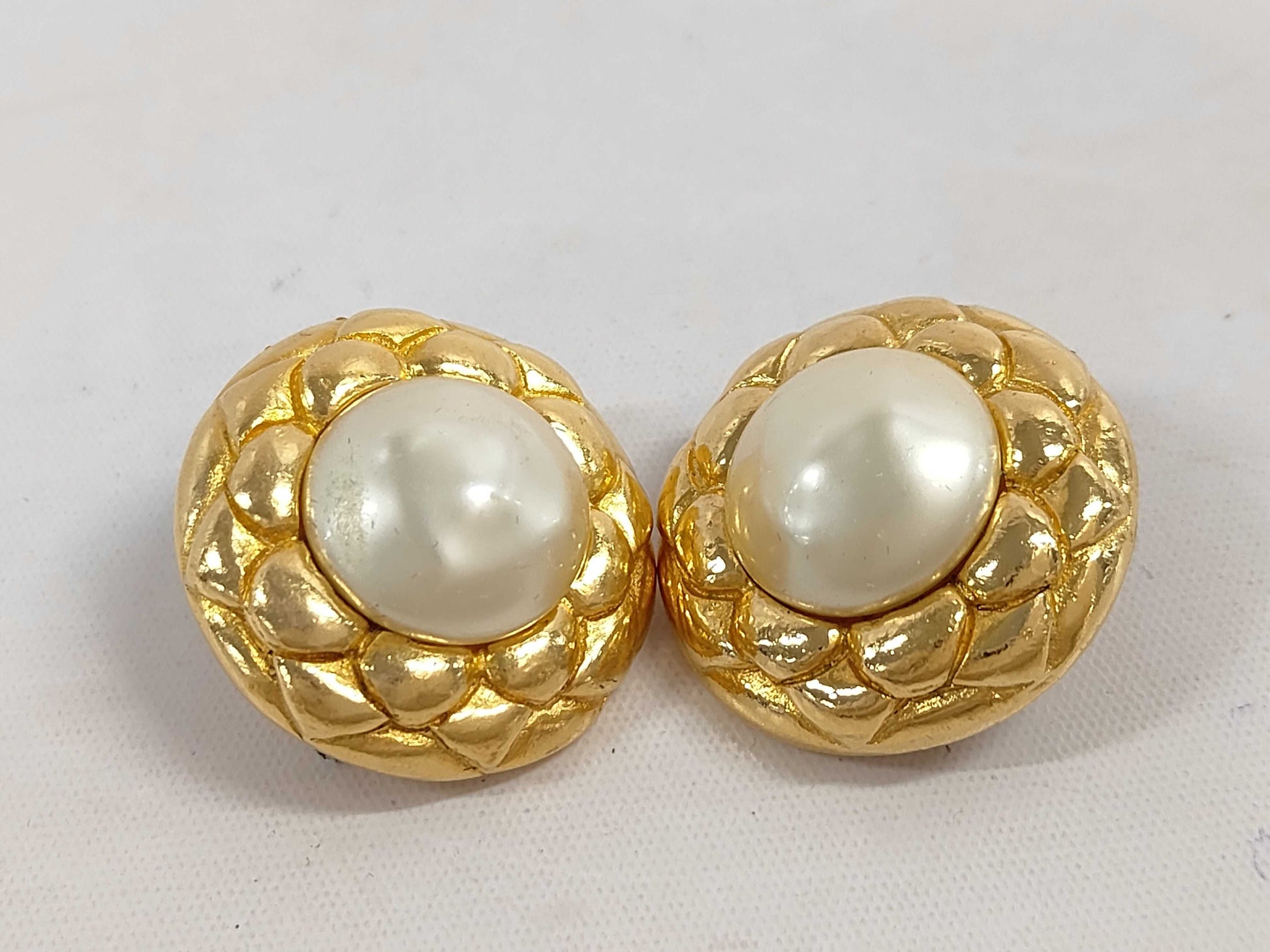 CHANEL F Pearl Earrings