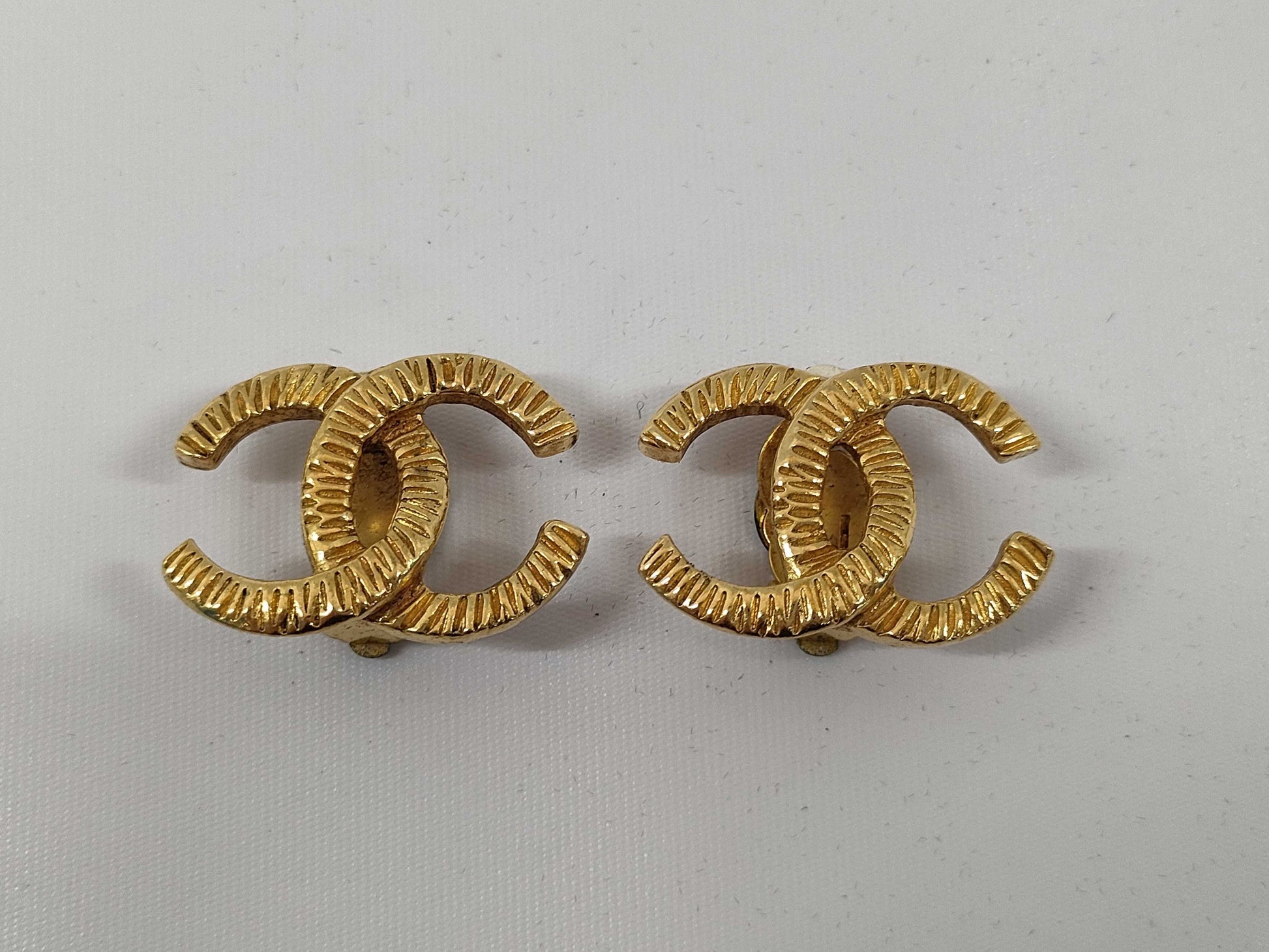 CHANEL Coco Earrings