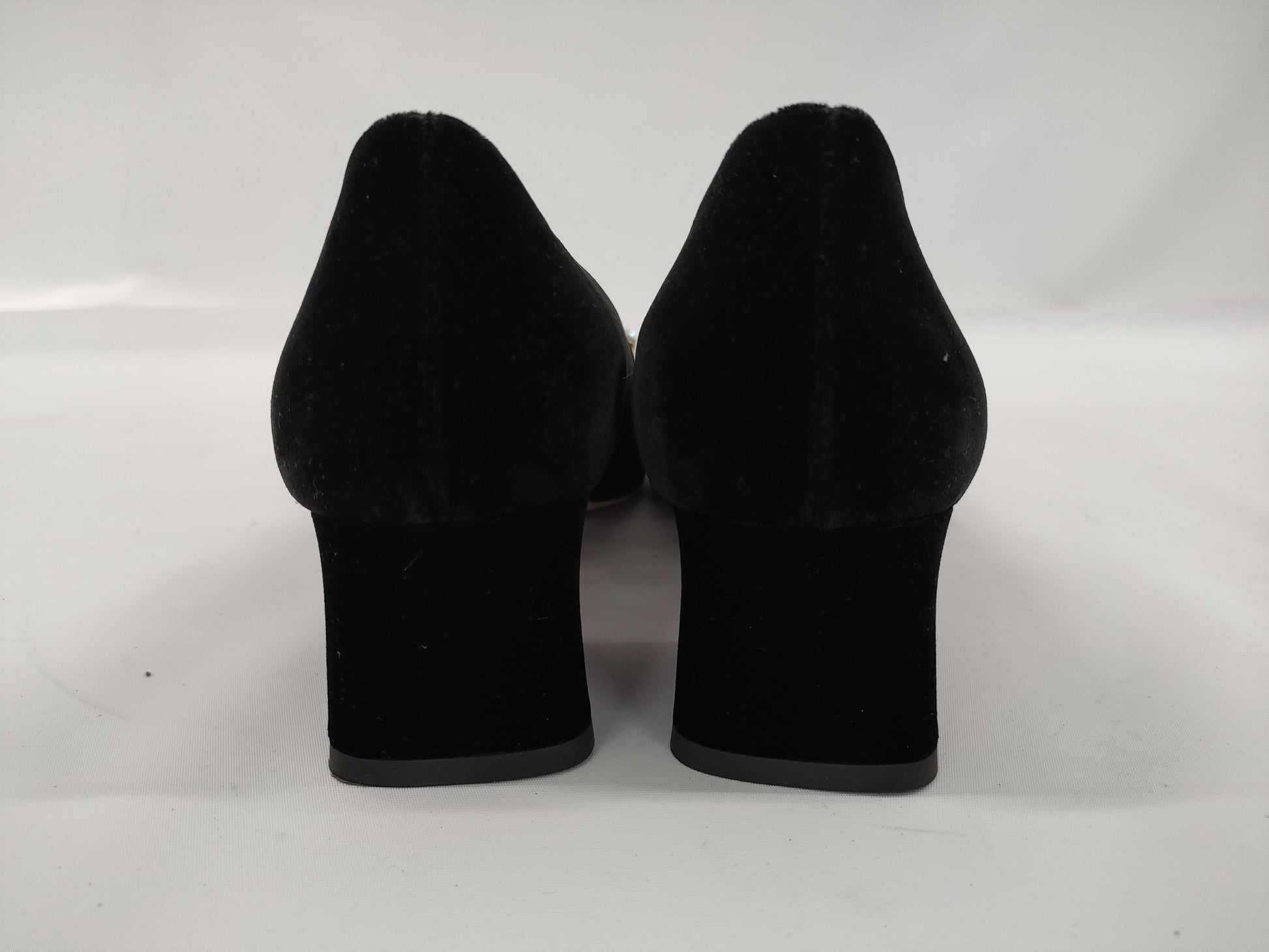 Roger Vivier Beaded Suede Pumps Pumps