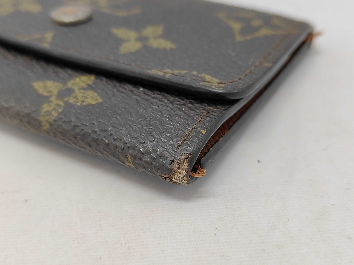 LOUIS VUITTON Monogram Multicolore 6 Key Case/Key Holder