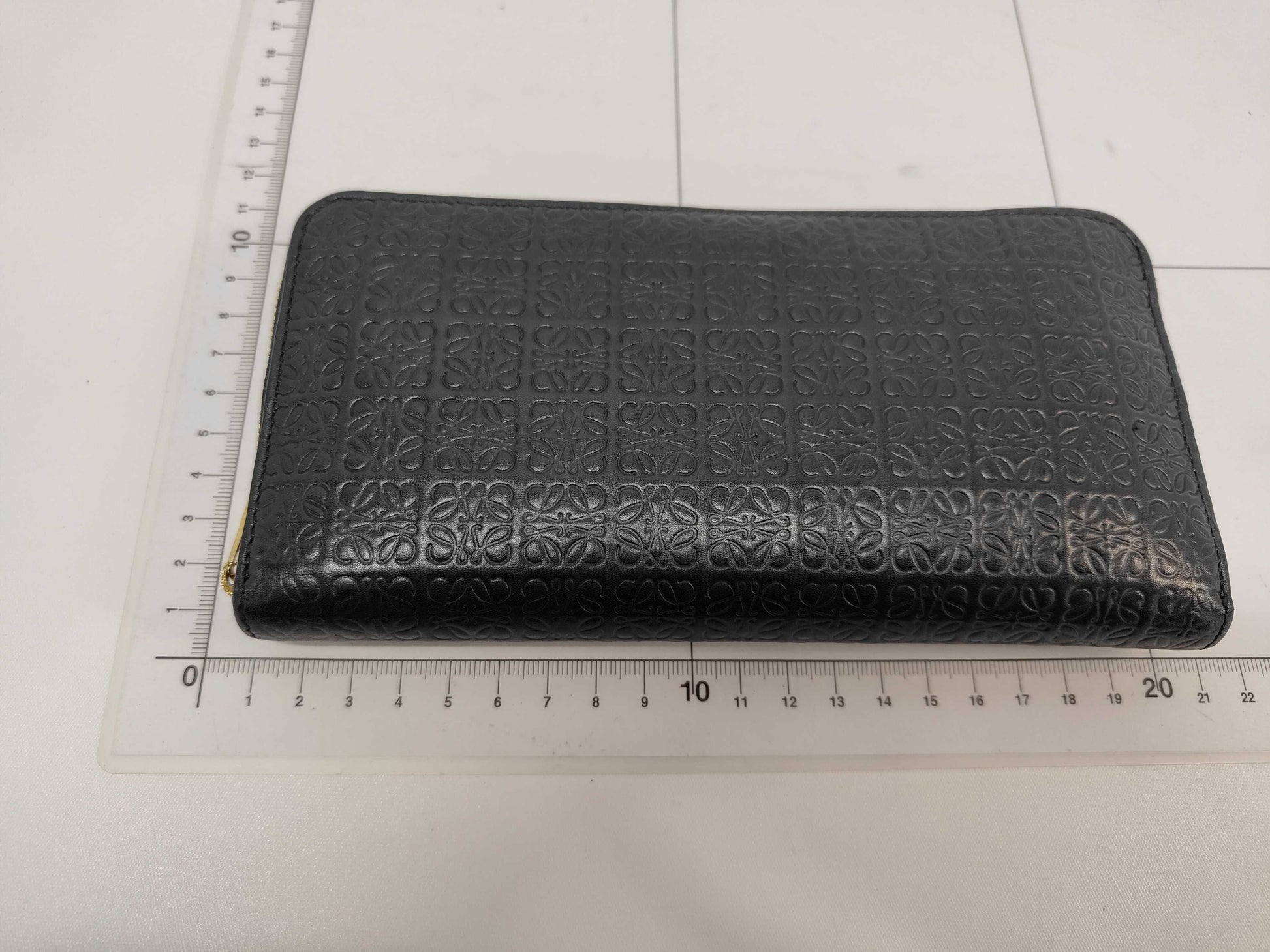 LOEWE Repeat Anagram Round Zip Wallet