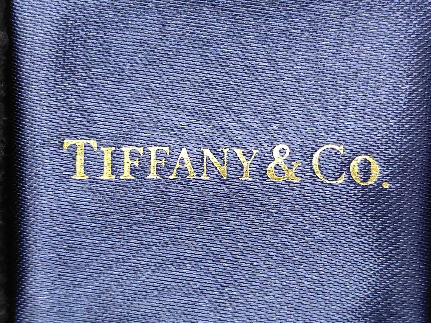 7 watch cases, empty boxes, name tags, etc. Cartier, Louis Vuitton and other accessories