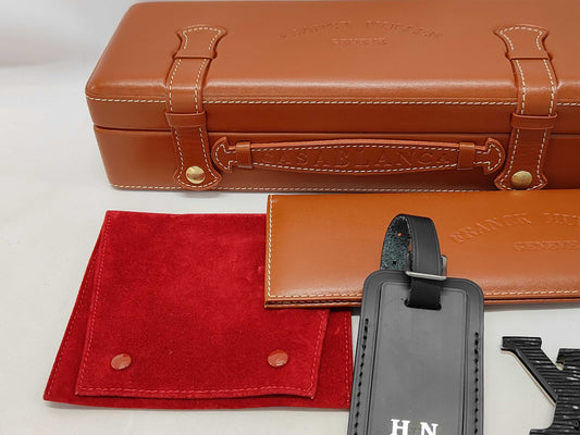 7 watch cases, empty boxes, name tags, etc. Cartier, Louis Vuitton and other accessories