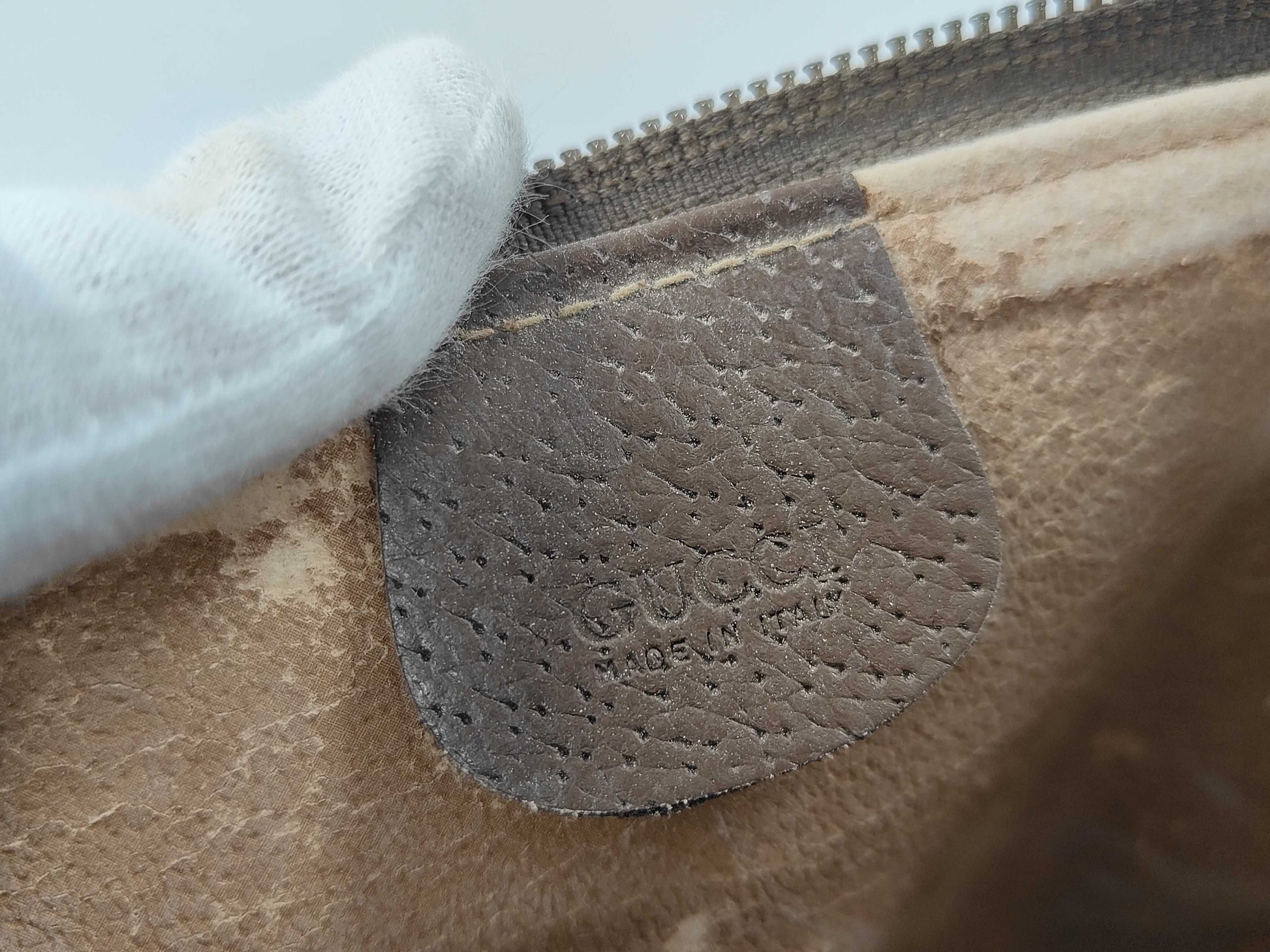 GUCCI GG Supreme Second Bag