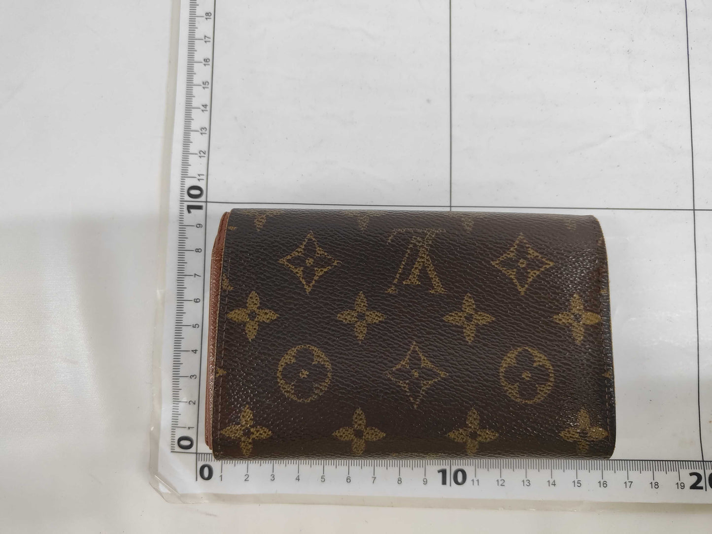 LOUIS VUITTON Monogram Portefeuille Monet Pied Tresor Wallet