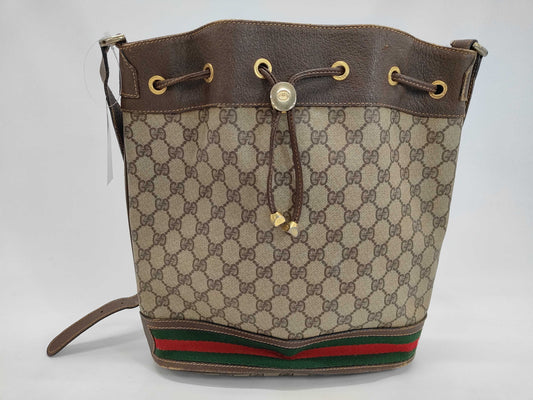 GUCCI GG Supreme Old Gucci Sherry Line Drawstring Shoulder Bag