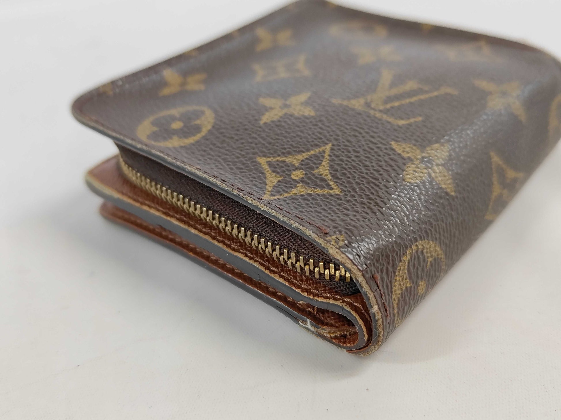 LOUIS VUITTON Monogram M61667 Compact Zip Wallet