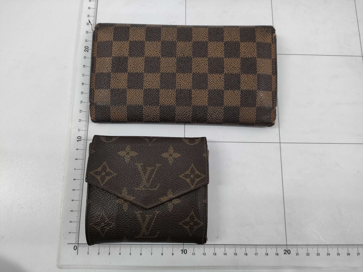 LOUIS VUITTON Monogram Damier Wallet Set