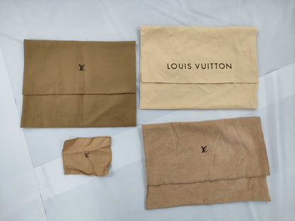8 storage bags, 6 Louis Vuitton and 2 Hermes storage bags 