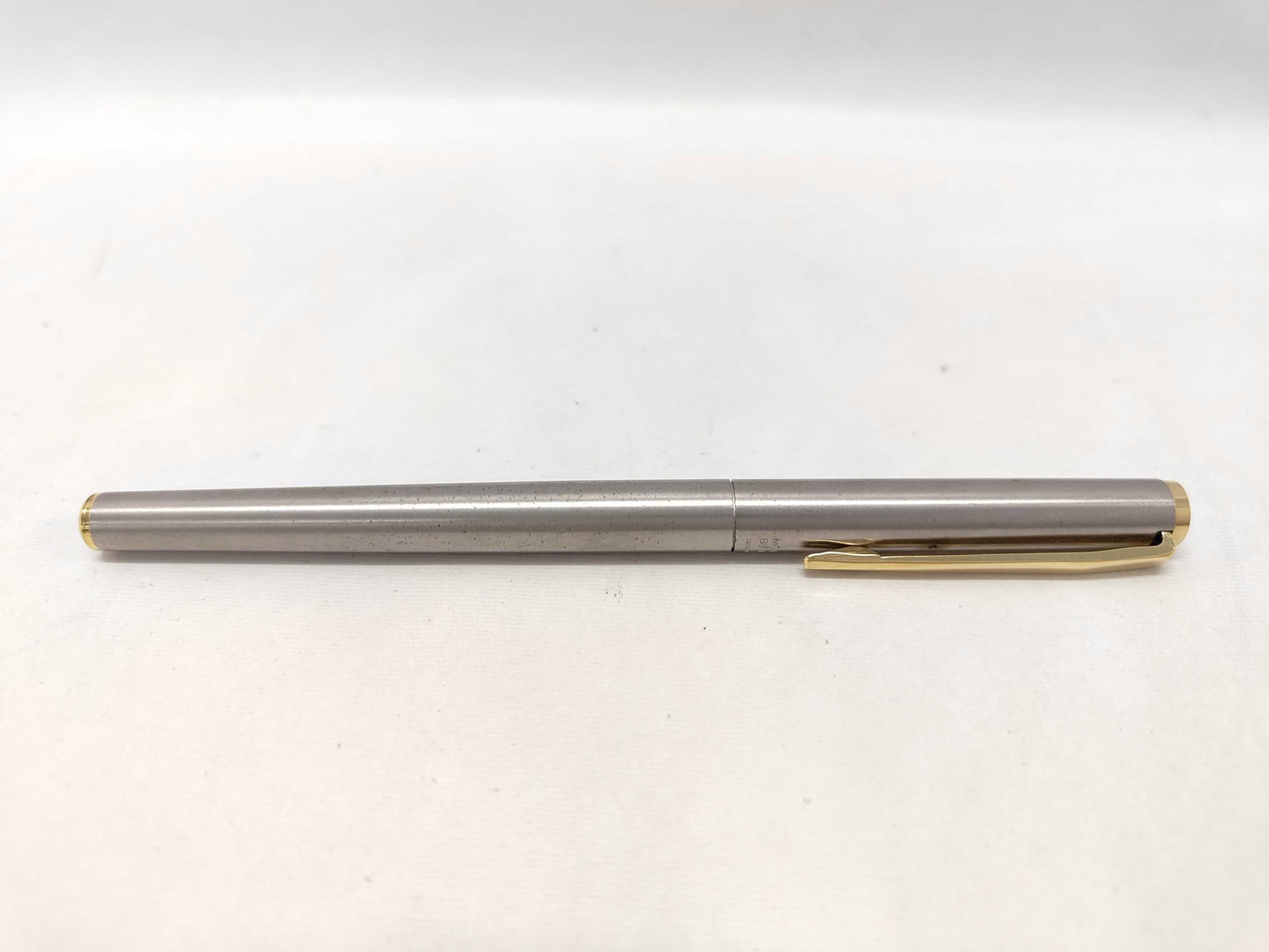 Montblanc 585 Fountain Pen Pens & Fountain Pens