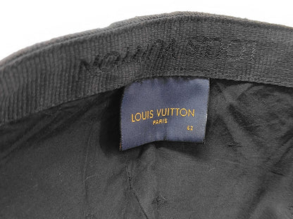 LOUIS VUITTON Caps and other accessories