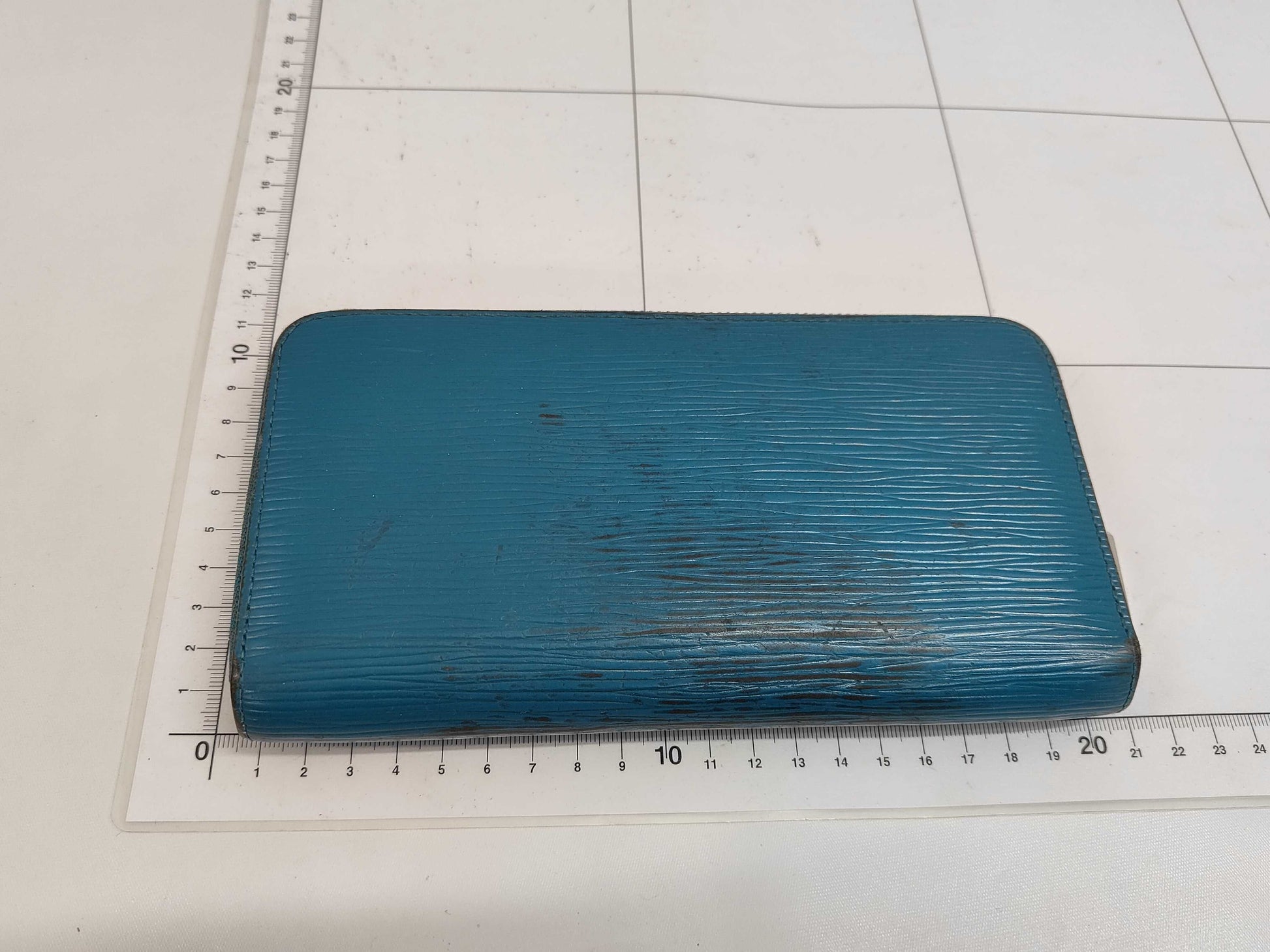 LOUIS VUITTON Epi Long Wallet