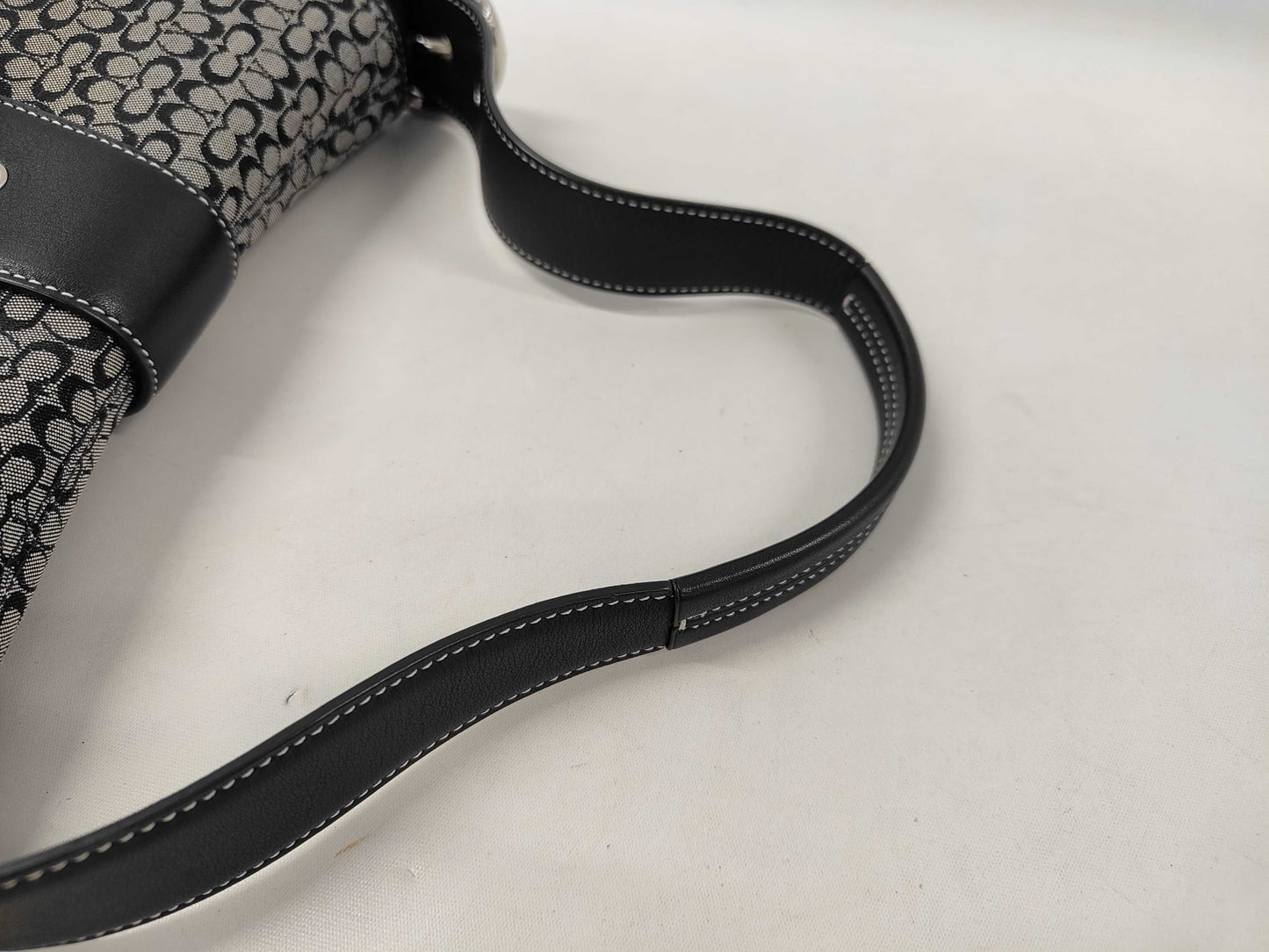 COACH Mini Signature 6818 Shoulder Bag/Handbag