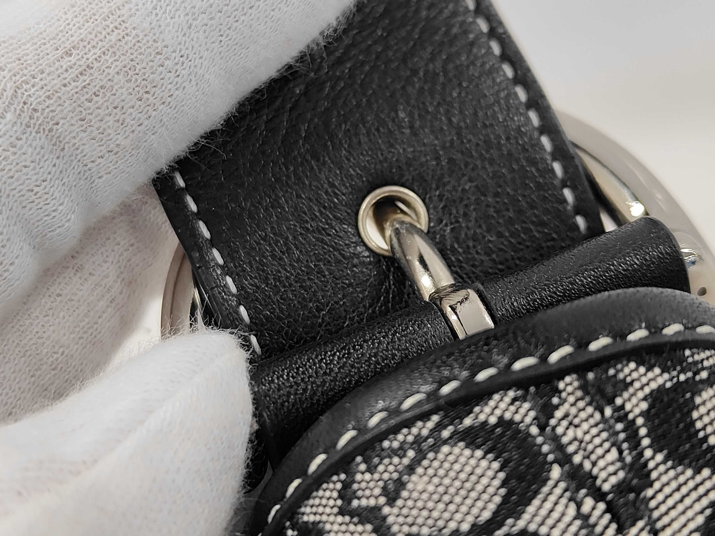 COACH Mini Signature 6818 Shoulder Bag/Handbag