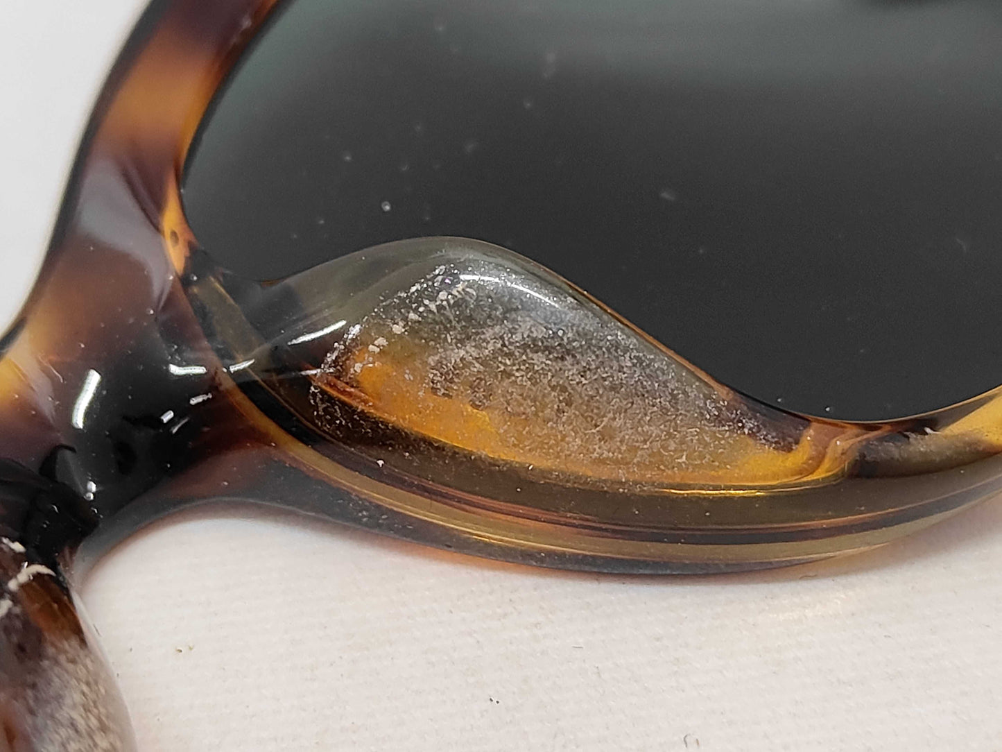  Ray-Ban RB4101F Sunglasses/Eyeglasses