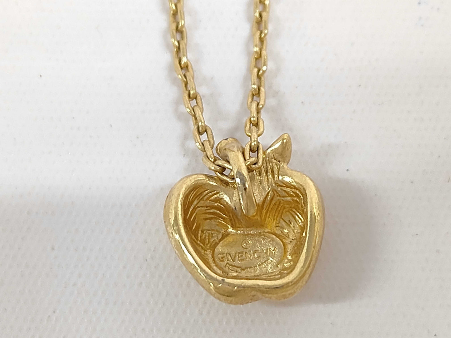 GIVENCHY Apple Necklace Necklace