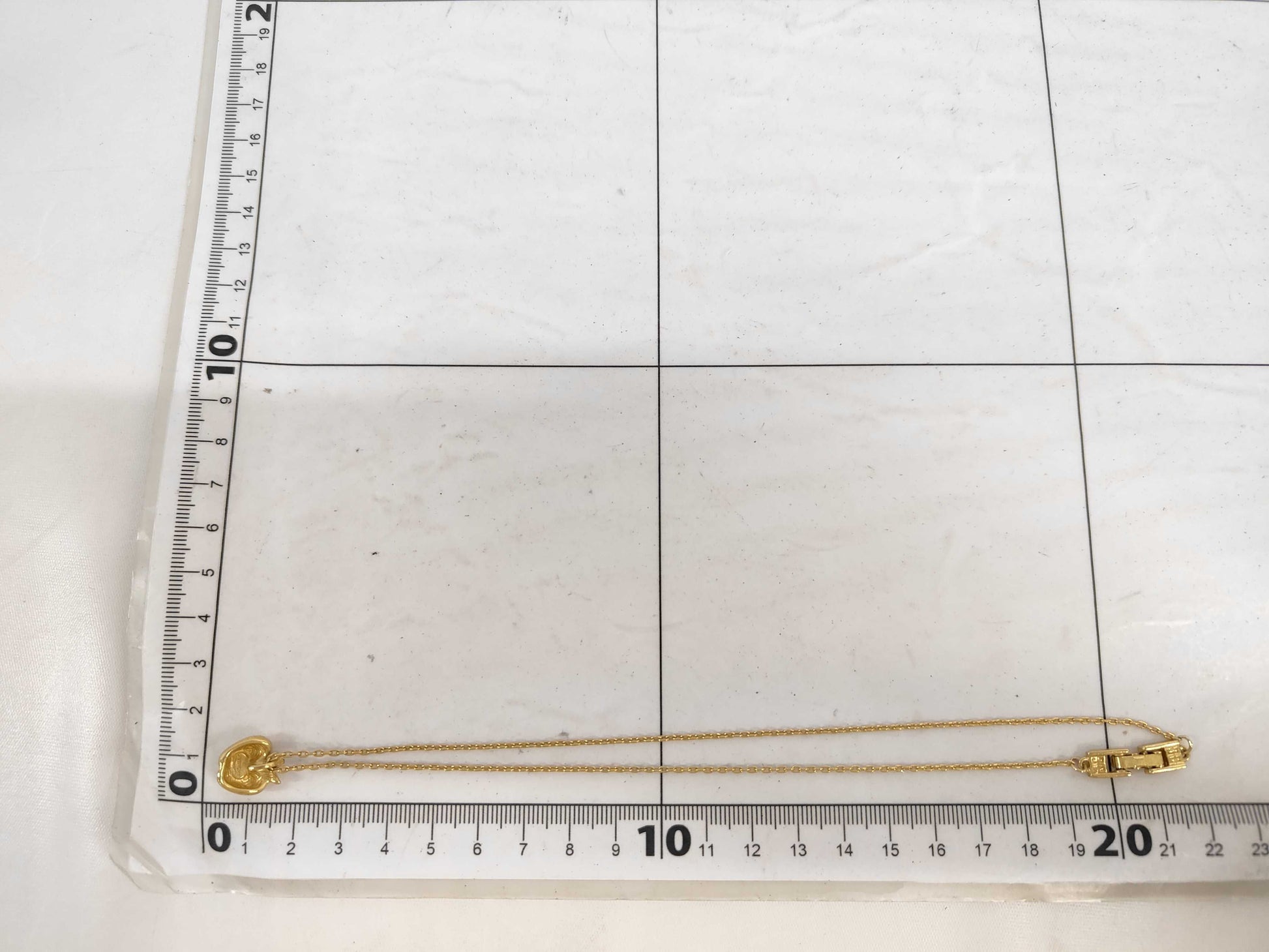 GIVENCHY Apple Necklace Necklace