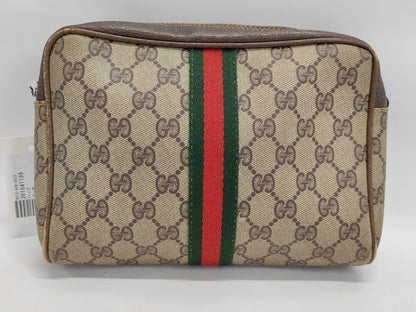 GUCCI GG Supreme Sherry Clutch Bag 